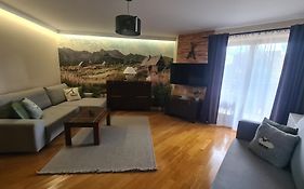 Apartament Maki